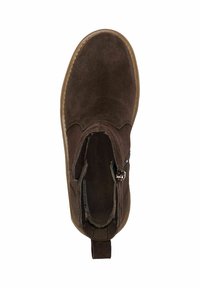 Bottine en daim marron avec un bout rond, une fermeture éclair sur le côté et une languette texturée. Elle possède une semelle en caoutchouc pour l'adhérence et la flexibilité.