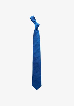 Sininen silkki solmio, jossa on paisley-kuvio, kapea muoto ja terävä kärki, solmittuna ylhäältä. Tasaista pintaa.