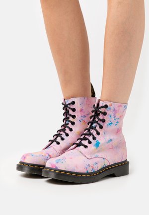 Dr. Martens, Bottines à lacets - pink