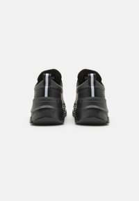 Thumbnail Image 6