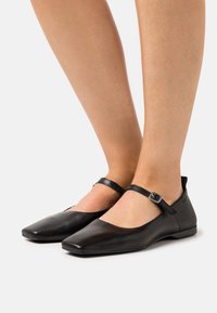 Vagabond - DELIA - Ankle strap ballet pumps - black Thumbnail Image 1