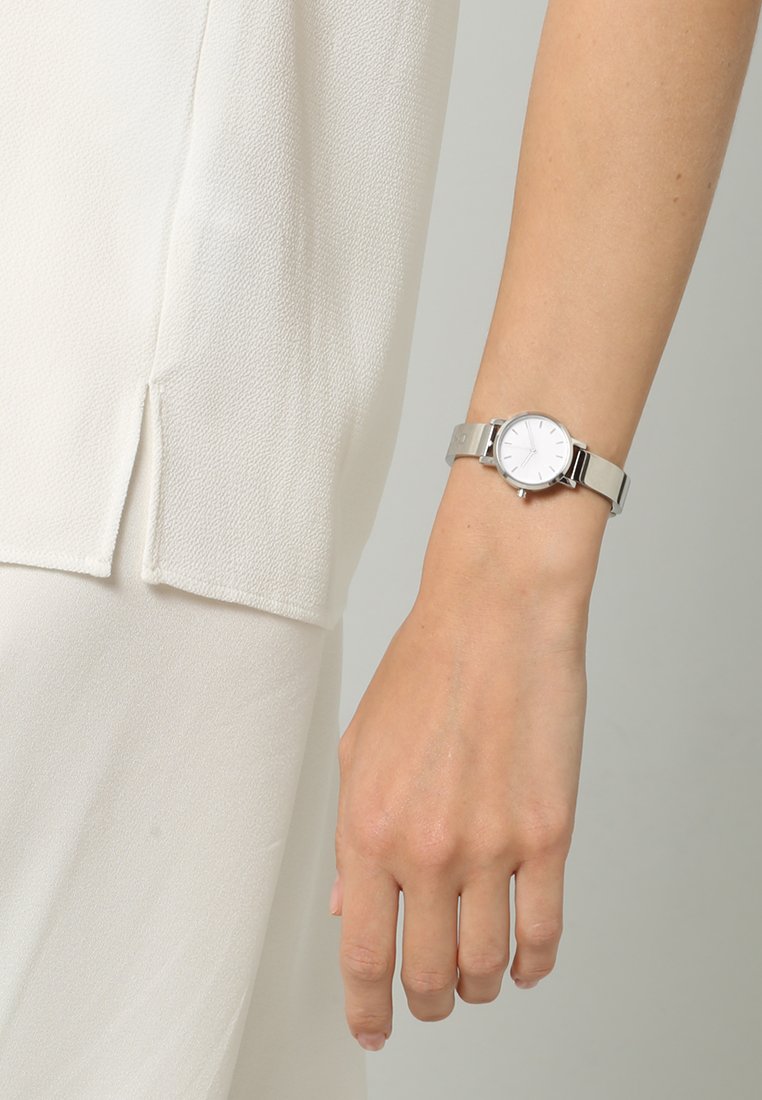 Dkny Armbanduhr Dkny Damenuhr Silber Strass DKNY Damen Edelstahl