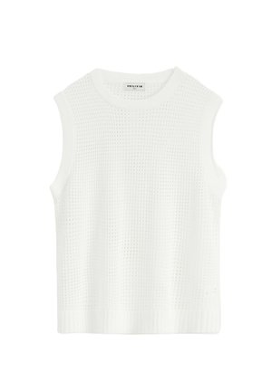 Haut en tricot sans manches blanc avec un motif en maille texturé et ouvert, un col rond côtelé et un ourlet droit. Tissu léger.