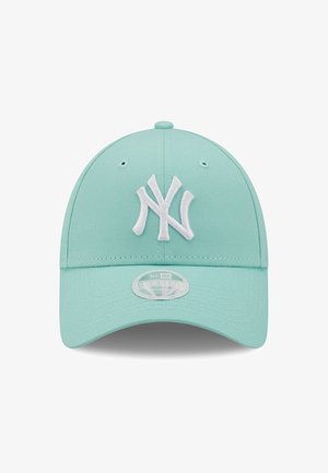 Lichtteal honkbalpet met wit geborduurd, in elkaar grijpende "NY"-logo op de voorkant en een gebogen klep.