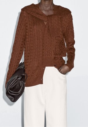 Cardigan - brown