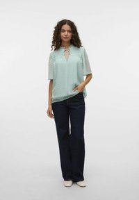 Vero Moda VMLEAH - Bluza - gray mist