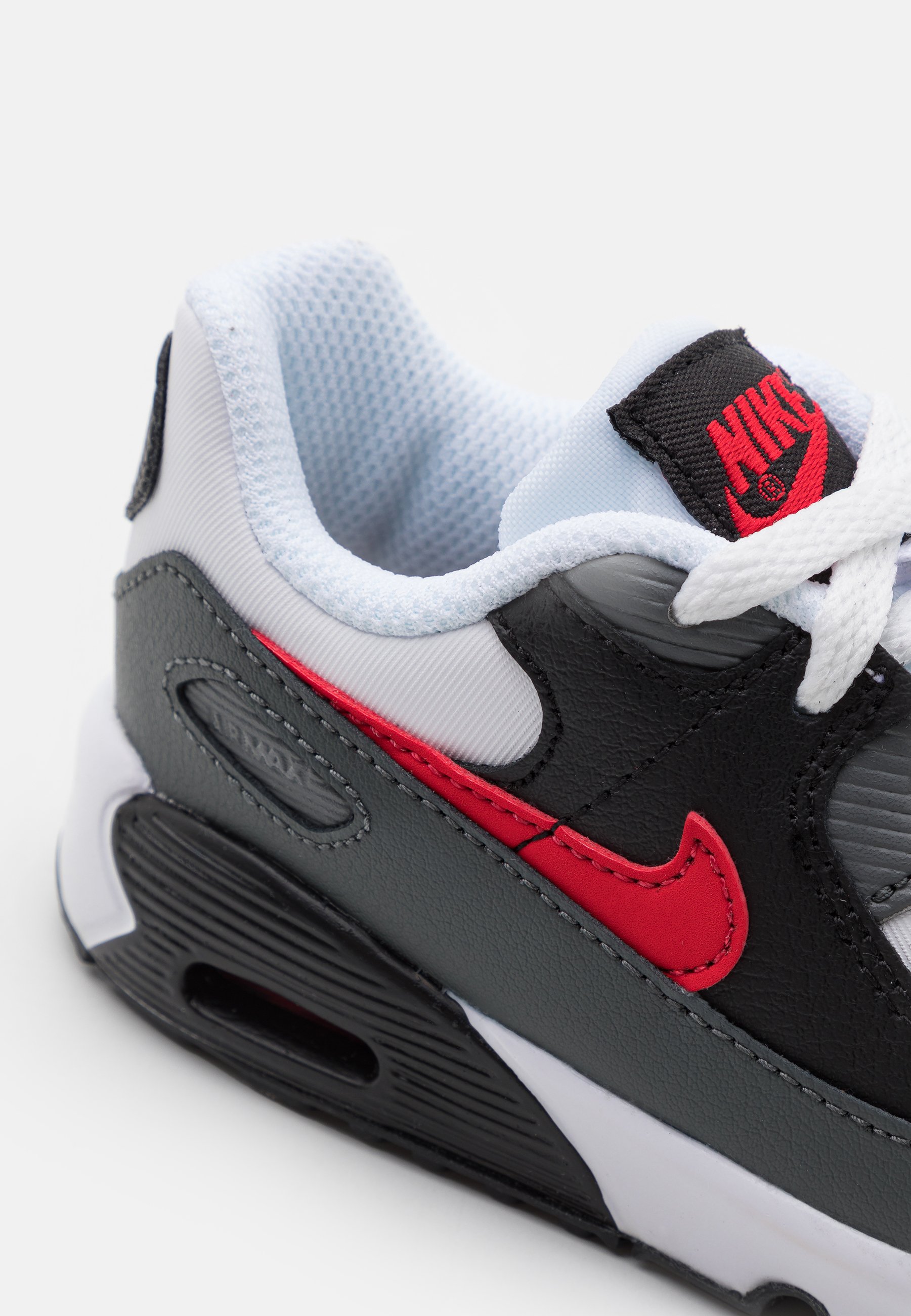 air max 90 white and university red