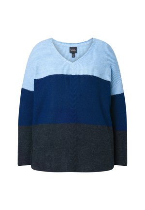 V-pääntiehen neulepaito, jossa on kolme vaakasuoraa värilohkoa: vaaleansininen, tummansininen ja tummanharmaa, ja keskellä on puuvilla- tai narukuviointi.