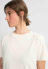 MELA KHIRA - T-shirt basic - cream melange