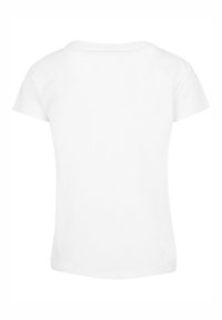 Hvid bomulds T-shirt med korte ærmer. Har en rund halsudskæring og en glat, ensartet tekstur. Ingen synlige logoer eller mønstre.