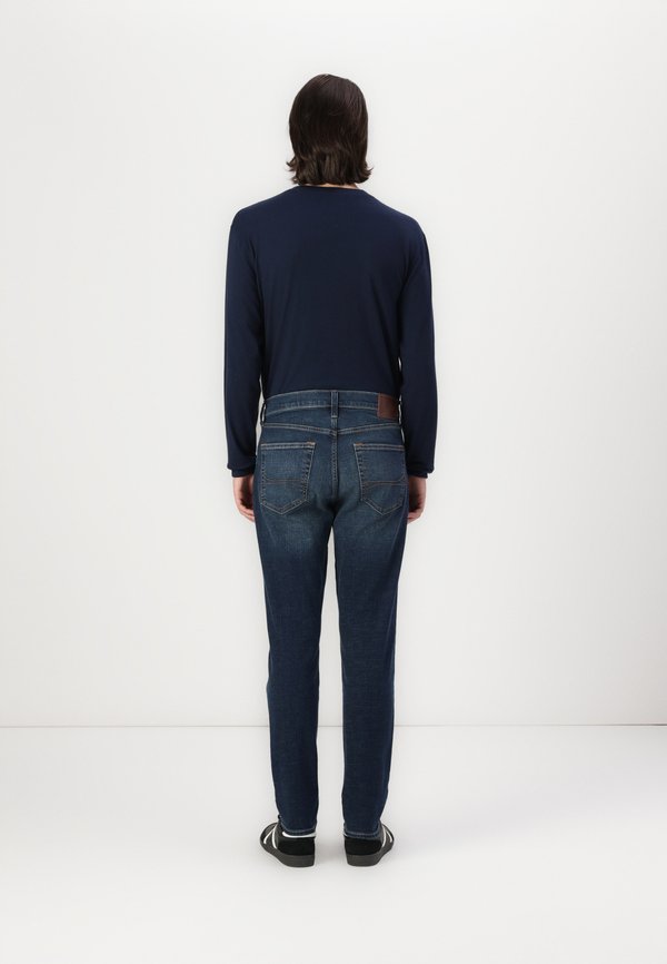 Dark Wash Athletic Skinny Jeans - Jeans Skinny Fit4