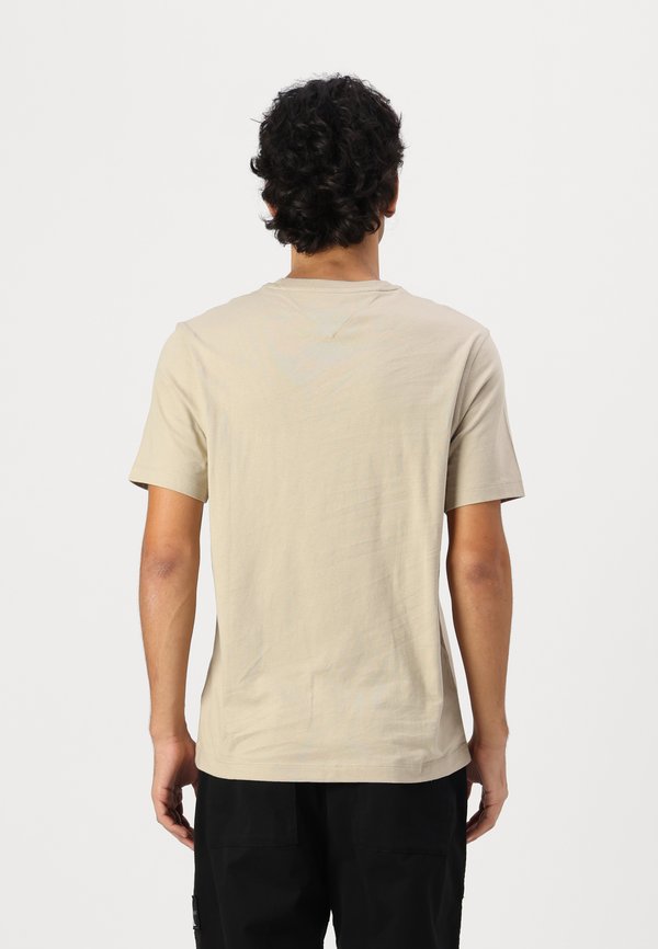 ESSENTIAL SOLID POCKET TEE - Basic T-shirt - sandalwood3
