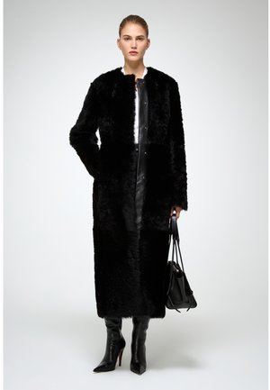 INESSE - Cappotto invernale - black
