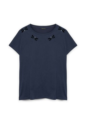 Navy blauwe t-shirt van zachte katoen, met een ronde hals en korte mouwen, versierd met zwarte libelle applicaties en parels.