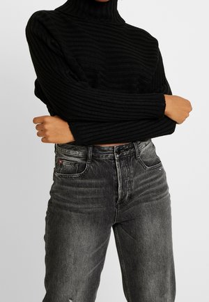 Pullover - black