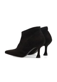 Luna Collection Botines bajos - black