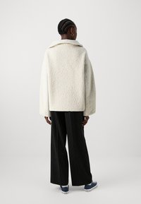 Gina Tricot SOFT  - Light jacket - rainy day