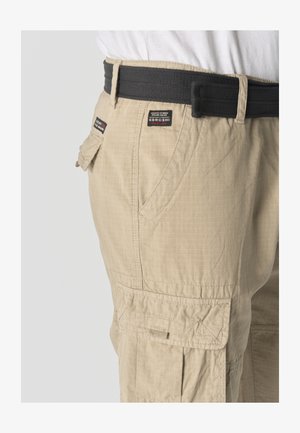 Koroshi, KOROSHI MEN'S CARGO SHORTS MEN'S CARGO SHORTS - Rövidnadrágok - beige