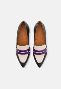 Chie Mihara JEY45 - Slip-ons - leche/sucre purple