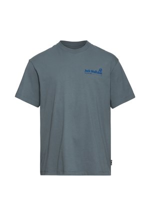 Graues Baumwoll-T-Shirt mit kurzen Ärmeln und Rundhalsausschnitt. Blauer Logo-Schriftzug und Pfotenabdruck auf der linken Brust. Einfaches Design.