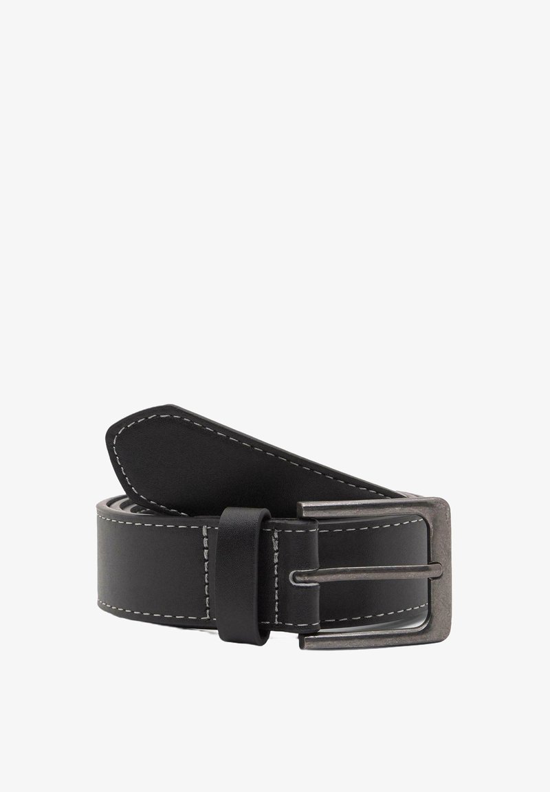 Curea din piele neagră cu o finisare texturată, cataramă din metal argintiu și cusături albe în contrast de-a lungul marginilor. Design ajustabil pentru o potrivire perfectă.