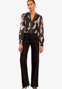 Love & Roses V NECK  HARDWARE - REGULAR FIT - Pluus - black feather