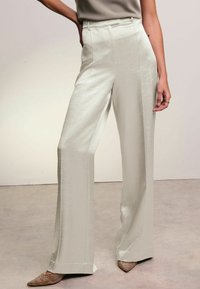 Next TALL  - Kalhoty - silver satin