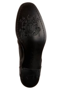 Sort lædersål med præget logo, glat tekstur, afrundet form og let hæl. Diskret syning langs kanten.