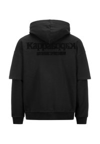 Felpa nera con cappuccio realizzata in materiale morbido, presenta una vestibilità comoda, maniche corte e una scritta a rilievo sulla schiena.