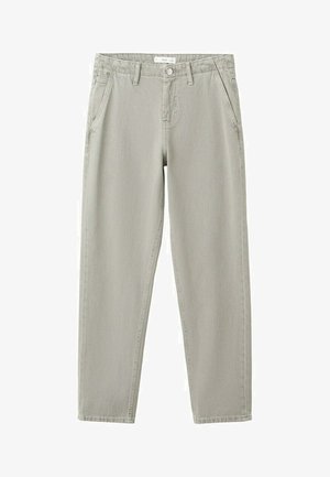 Pantaloni grigi chiaro a gamba dritta con tasche laterali, passanti per cintura e chiusura con bottone in vita.