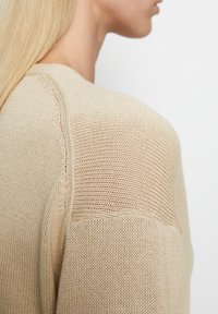 Marc O'Polo MIT HOHEM ANTEIL - Strickpullover - dusty field