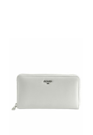 Weißes Lederportemonnaie mit Rundum-Reißverschluss, Metall-Logoplakette und Reißverschlussanhänger auf der linken Seite.