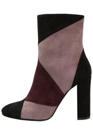 Bottines à talons hauts - black