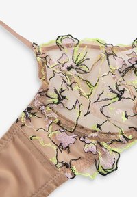 Next EMBROIDERY - Kolmnurklõikega rinnahoidja - beige