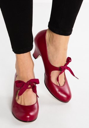KMB Veterpumps - dark red