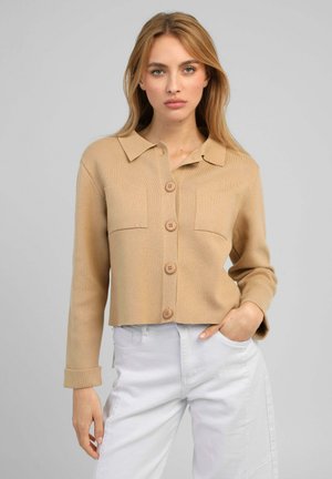 AN'GE, GILET LEVALIMANA CAMEL - Gilet - camel