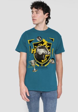 Cotton Soul, HARRY POTTER HUFFLEPUFF MAGICIAL MISCHIEF LEVEL UP CREST - Print T-shirt - blue-grey