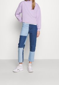 Trendyol Felpa - lilac