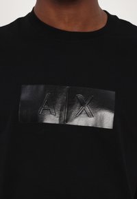 Thumbnail Image 8