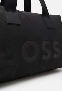 BOSS CATCH HOLDALL - Víkendová taška - black