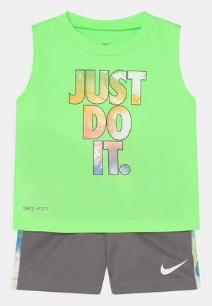 DAZE TANK SET - Top - smoke grey