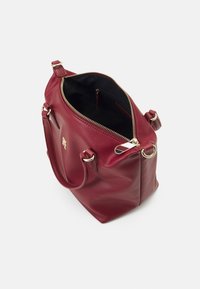 Tommy Hilfiger POPPY PLUS SMALL - Handtasche - rouge
