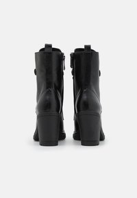 Marco Tozzi Stivaletti con tacco - black