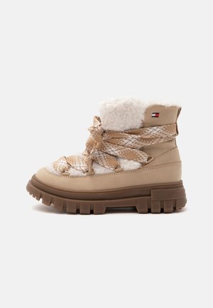 Tommy Hilfiger, MICHIGAN UNISEX - Боти с връзки до глезена - beige/off white