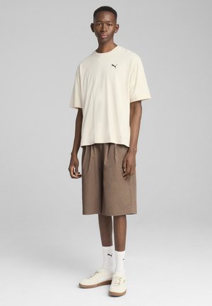 WARDROBE ESS BOXY TEE - Basic T-shirt - alpine snow