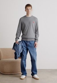 HUGO SAN CASSIUS - Strickpullover - medium grey