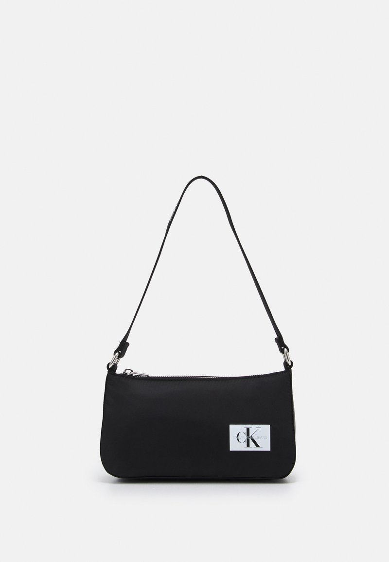 Calvin Klein Jeans LOGO STRAP SHOULDER BAG Rokassoma black/melns