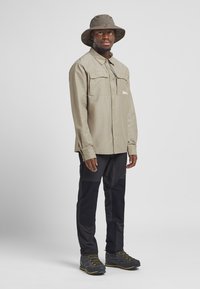 Jack Wolfskin Hut - cold coffee