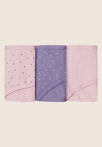 Trzy pary bawełnianych skarpetek: jasnoróżowe w granatowe kropki, fioletowe w różowe kropki oraz gładkie jasnoróżowe. Gładka tekstura, zaokrąglony kształt.