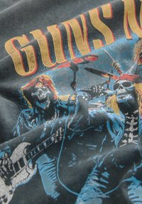 Next LICENSE REGULAR - Print T-shirt - charcoal grey guns n roses